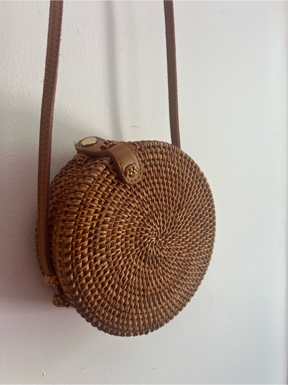 Urban Outfitters Circle Straw Crossbody Bag